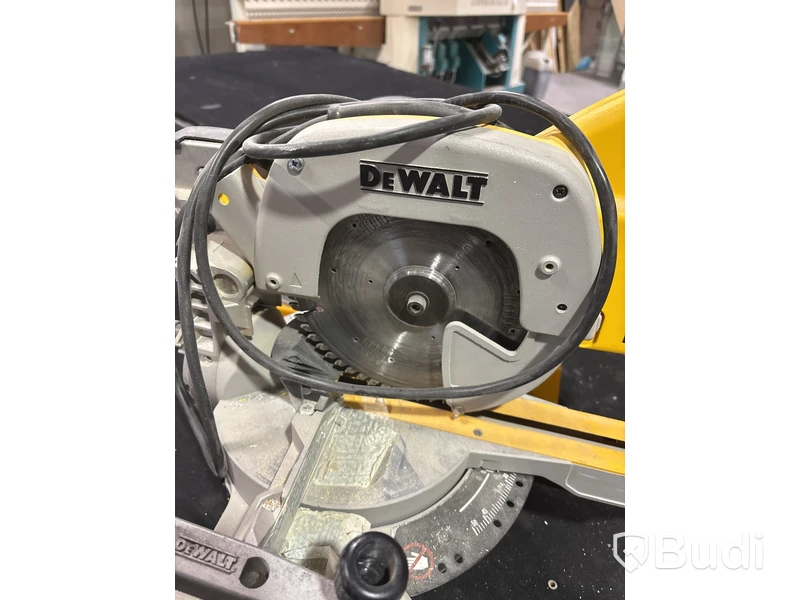 Kap- och gersåg DeWalt, DW707