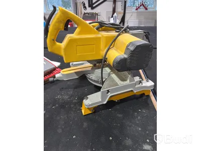 Kap- och gersåg DeWalt, DW707