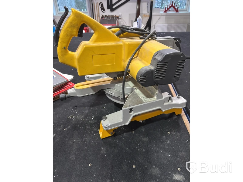 Kap- och gersåg DeWalt, DW707