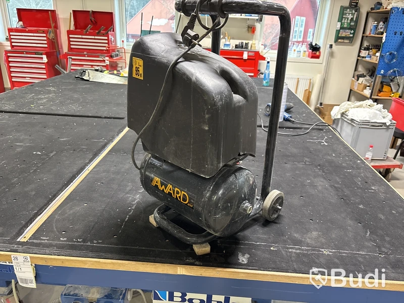 Kompressor Nuair, Silverstone OM231 AWARD