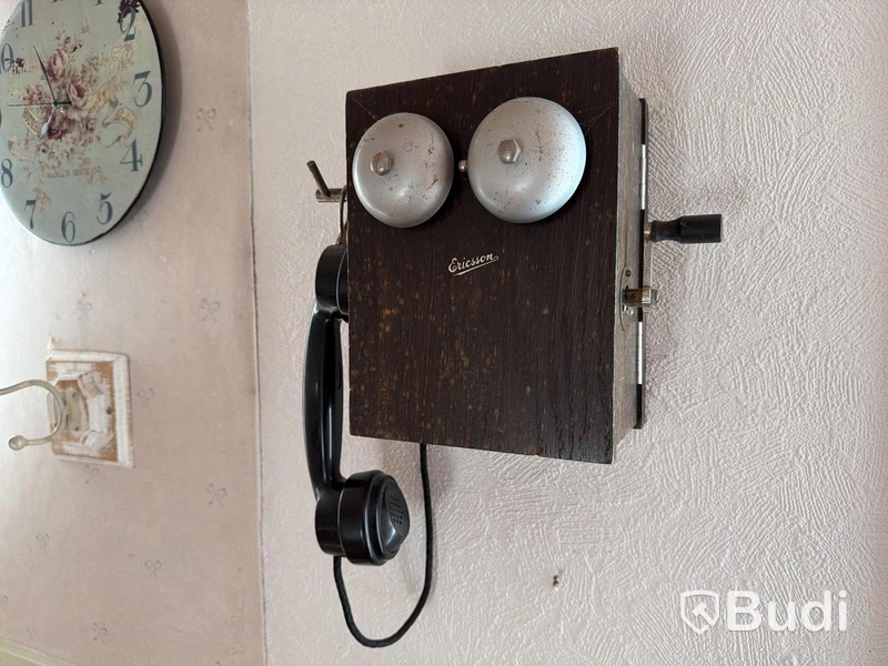 Gammal Ericssontelefon