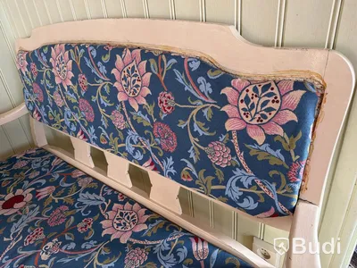 Klaffbord och soffa