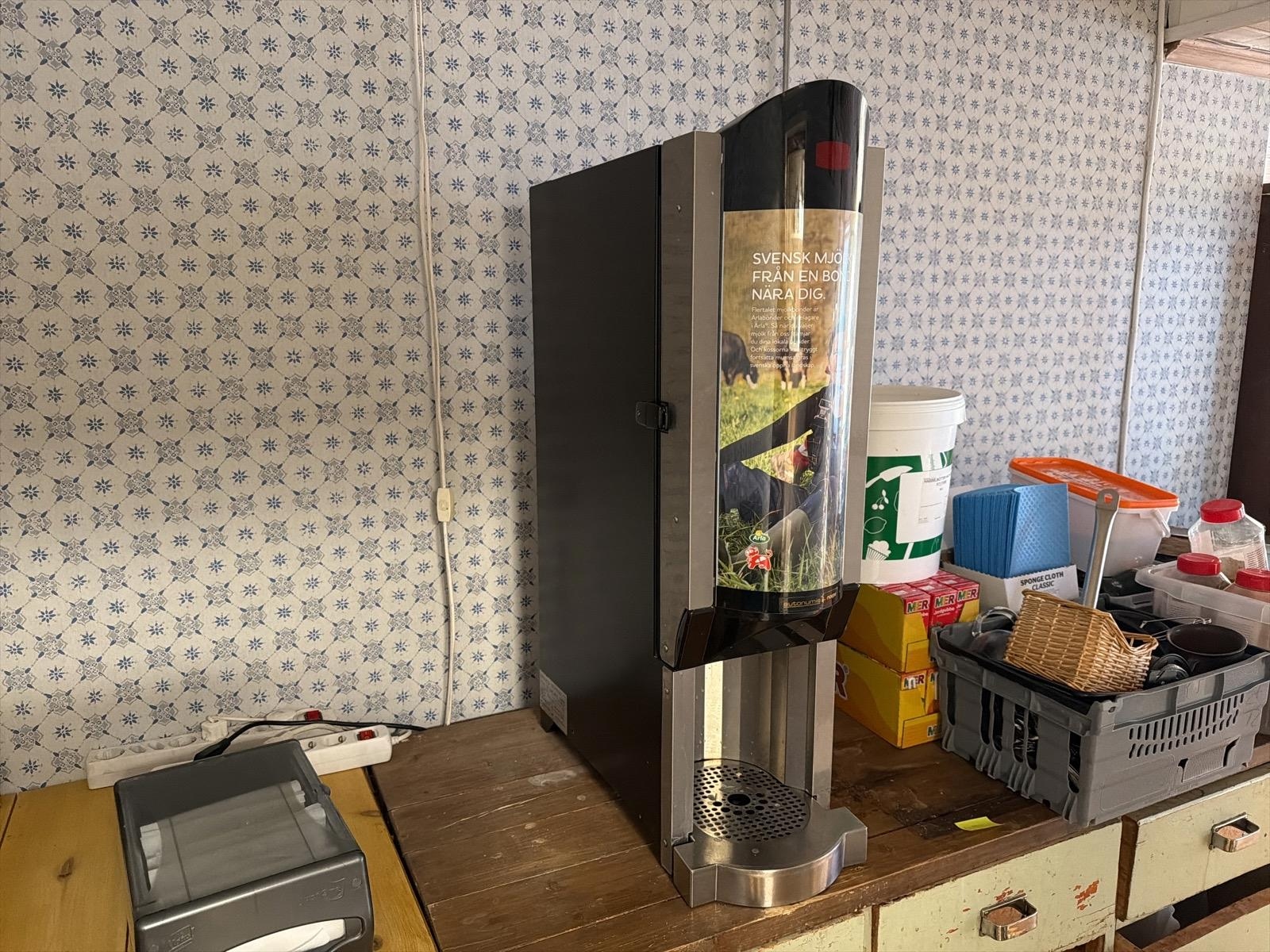 Mjölkkyl/dispenser