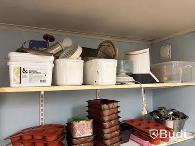 Div bakformar och uppläggningsfat