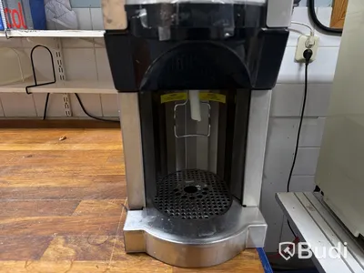 Mjölkkyl/dispenser