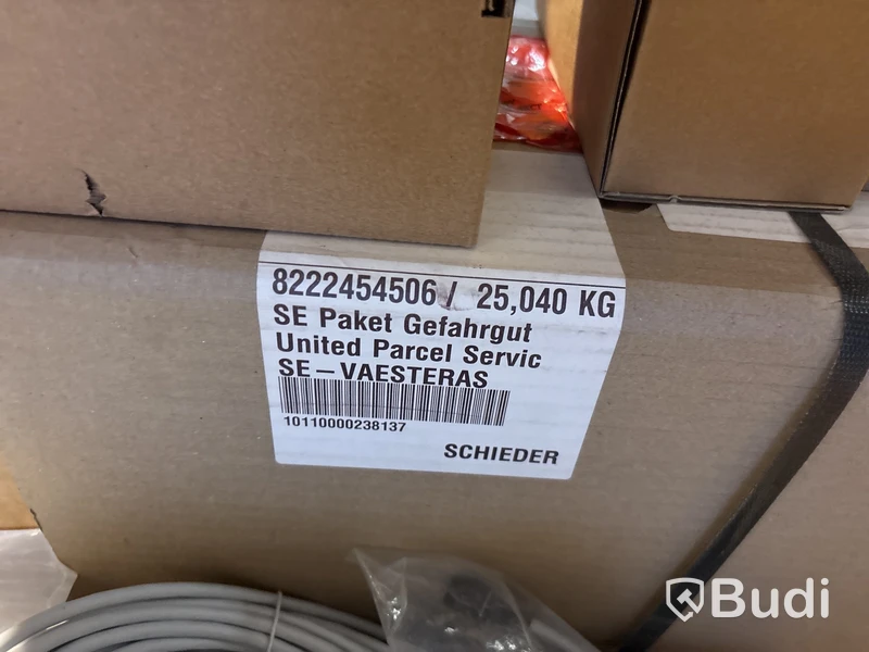 Installationsmaterial på kontoret