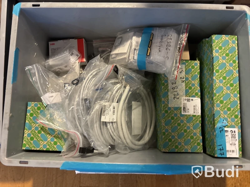 Installationsmaterial på kontoret