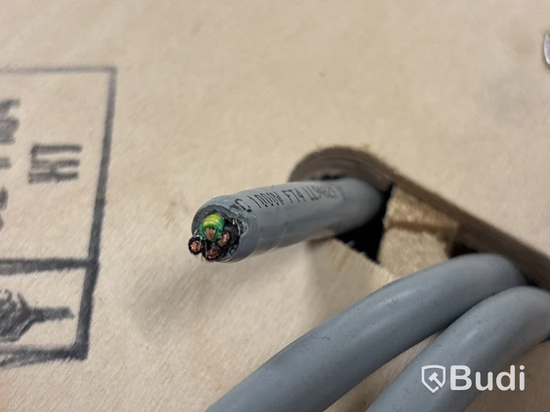 4 st rullar kabel