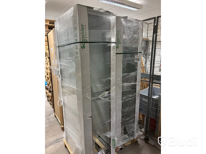 2 st nya golvskåp Schneider NSYSF20850SIDSE