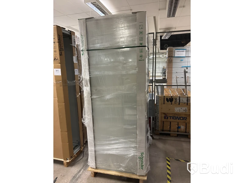 2 st nya golvskåp Schneider NSYSF20850SIDSE