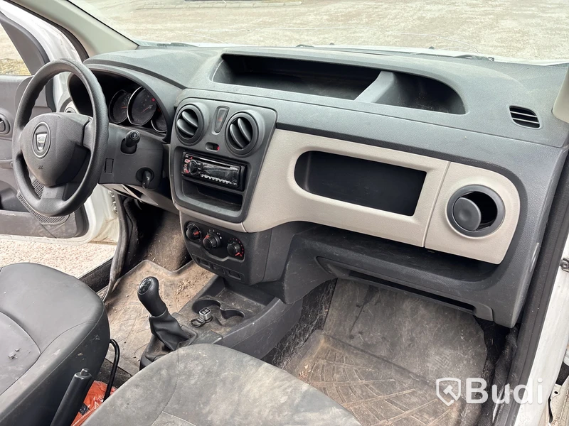 Dacia Dokker 1.6 MPI | 7787 mil | 2015