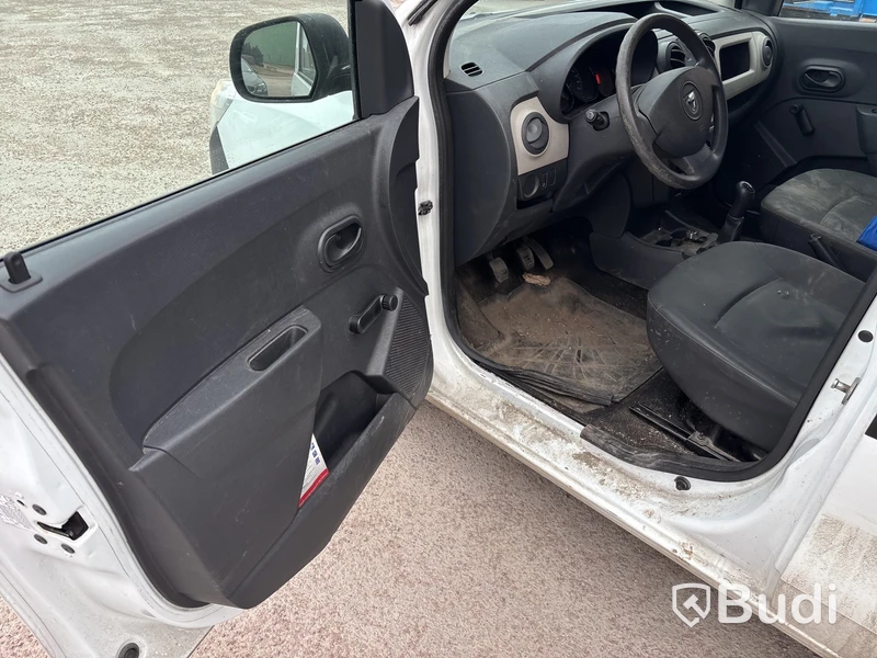 Dacia Dokker 1.6 MPI | 7787 mil | 2015