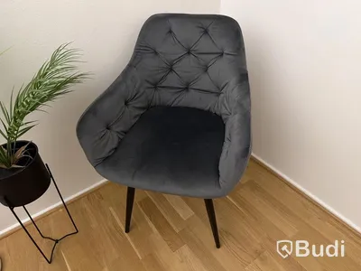 Sittgrupp två stolar, bord, golvlampa och växt