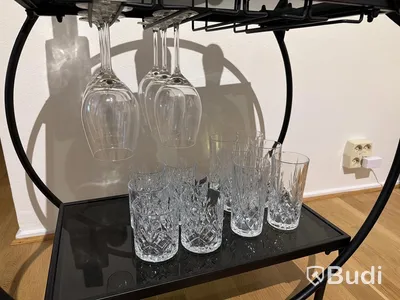 Serveringsvagn, svart metall och glas