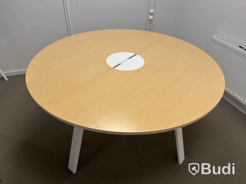 Runt konferensbord i trä, vita stålben, Ø 140 cm