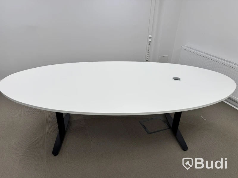 Konferensbord Edsbyn