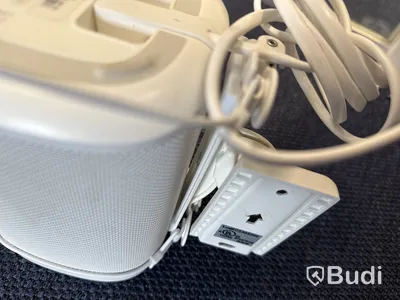 Sonos högtalare med väggfäste
