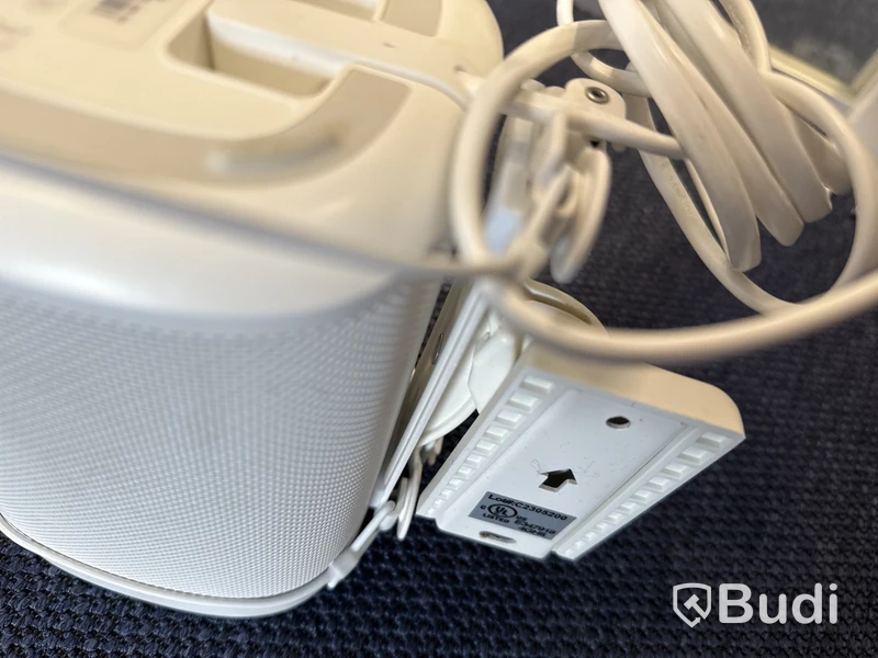 Sonos högtalare med väggfäste