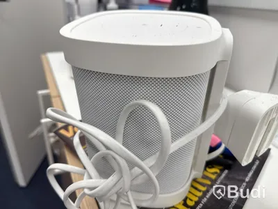 Sonos högtalare med väggfäste