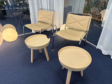 2 st. Lammhults-fåtöljer 2 st. bord, Muuto