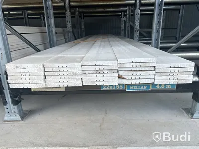 28 st. Ytterpanel 22X195MM L:4.8 M Mellanstruken, 71678335