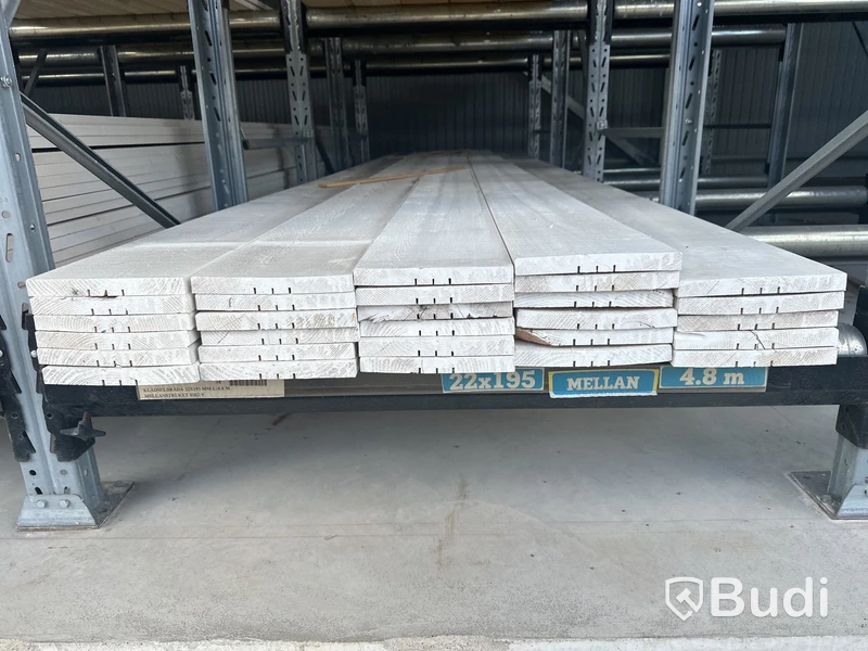 28 st. Ytterpanel 22X195MM L:4.8 M Mellanstruken, 71678335