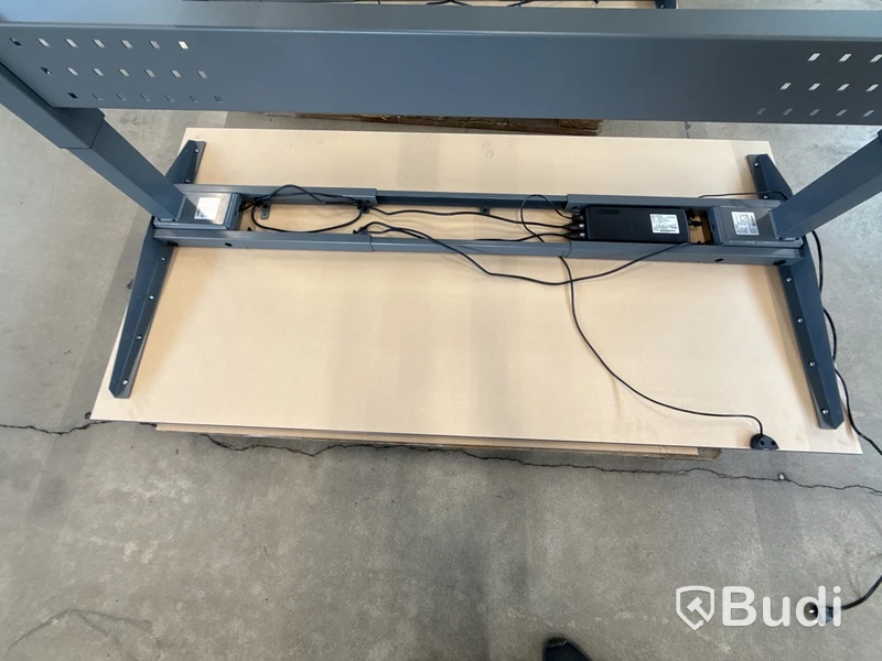 2 st. Arbetsbord / Packbord 160x80 Höj-och-sänkbart