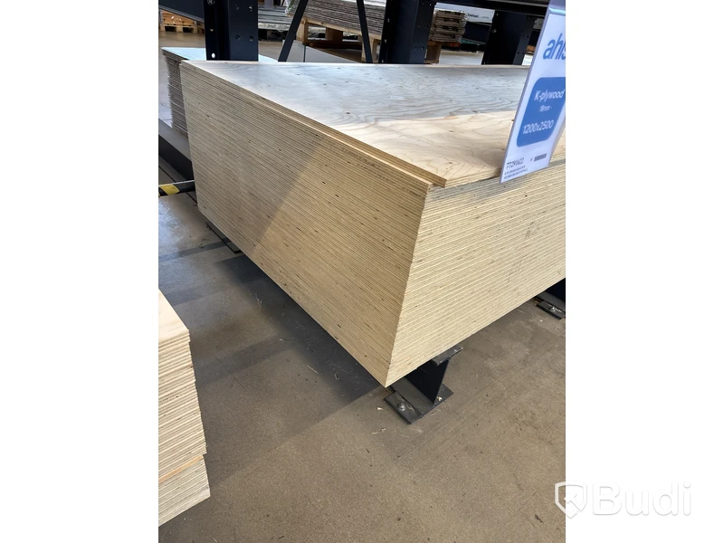 34 st. Konstruktionsplywood, K-plywood Gran 20/70, 18X2500X1200MM, 77291622