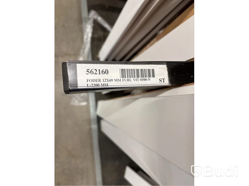 Parti med Foder Furu 12X69MM Vit, olika längder, 562161