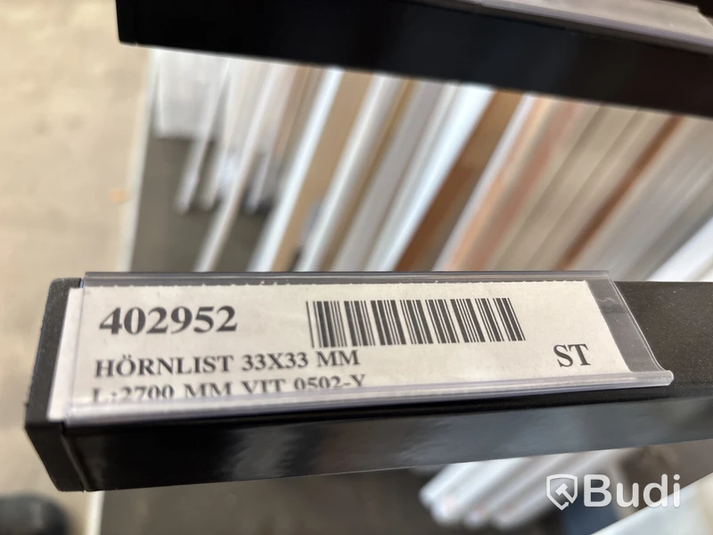40 st. Hörnlist Furu 33X33MM L:2700 MM Vit, 402952