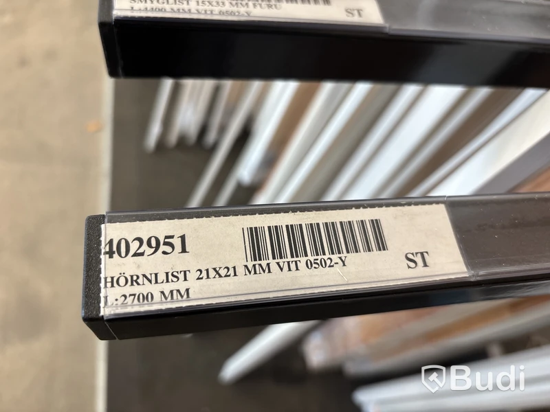 30 st. Hörnlist Furu 21X21MM L:2700 MM Vit, 402951