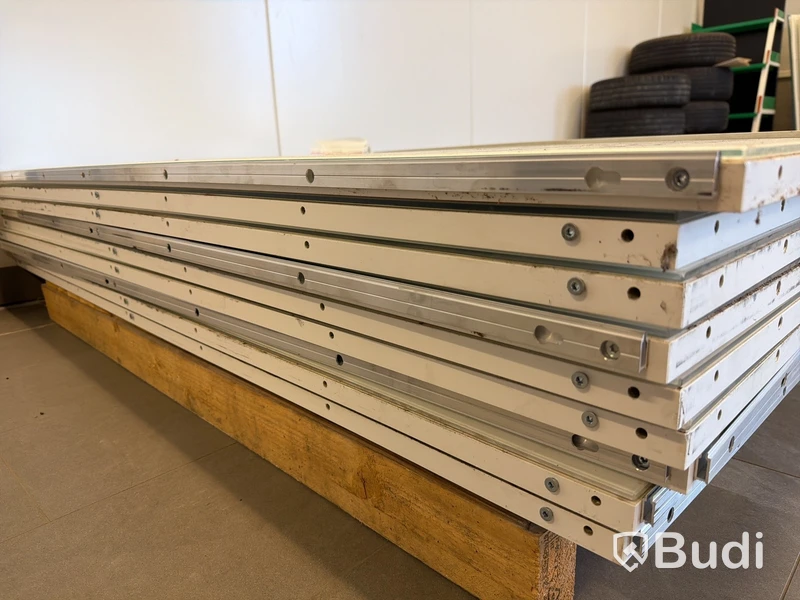 Glasgolv ca 22 m² – aluminiumprofiler