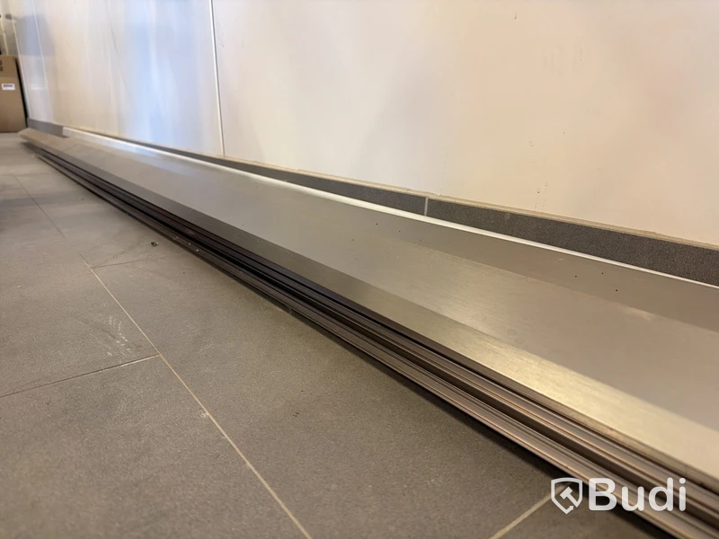 Glasgolv ca 22 m² – aluminiumprofiler