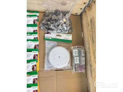 Parti med eltillbehör Schneider