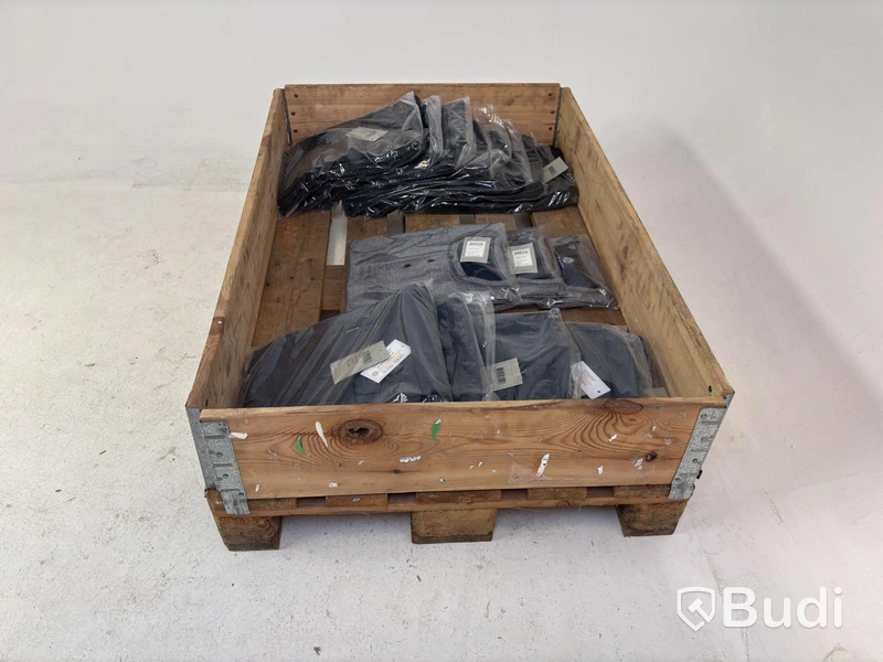 (NEW) Lot of work trousers and 3 Björnkläder tops, assorted styles and sizes