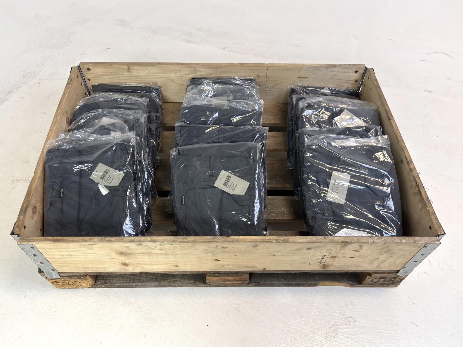 Parti med Teknikbyxa Björnkläder, tool pocket trousers, olika storlekar