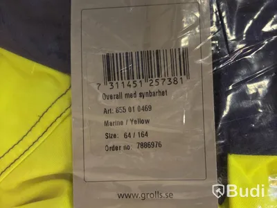 Parti med arbetsbyxor, overall och sweatshirts Björnkläder