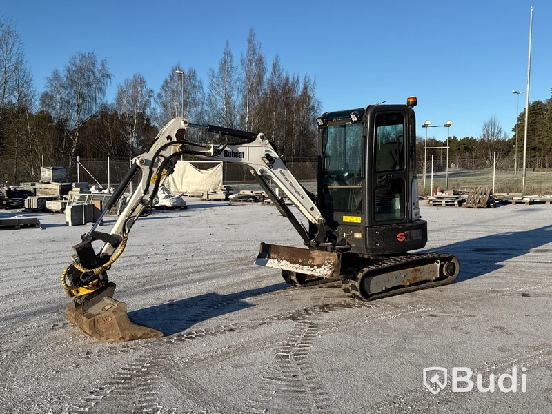 Bandgrävare Bobcat E 26 | 4383h | tiltrotator + redskap | 2016