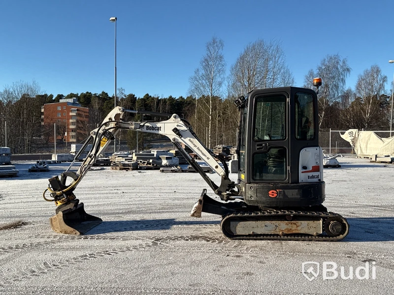 Bandgrävare Bobcat E 26 | 4383h | tiltrotator + redskap | 2016