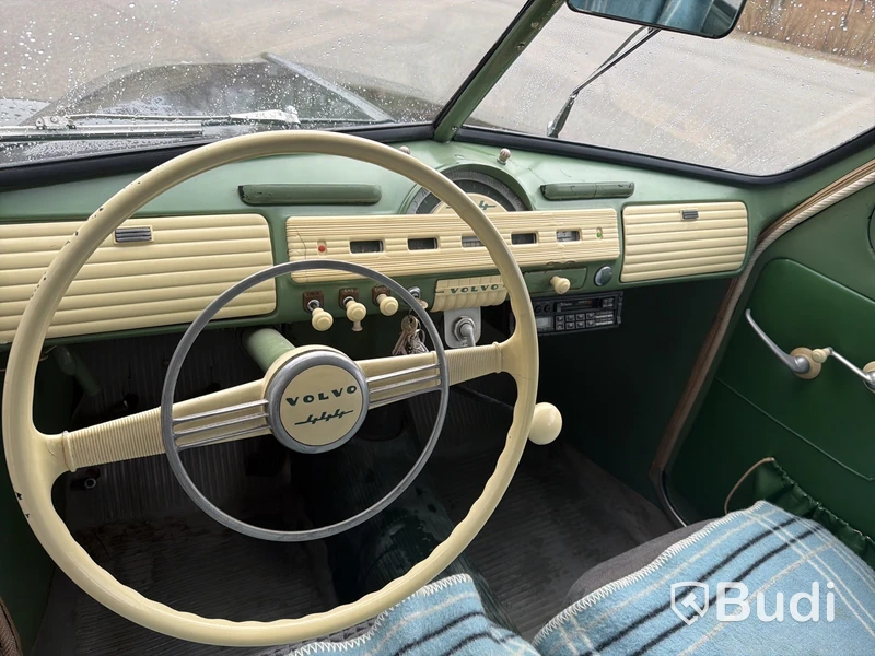 Volvo PV-444 -1947 | First model year