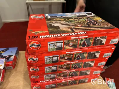 Julklappstips! Parti Revell, Airfix, Kitech och SIKU Farmer
