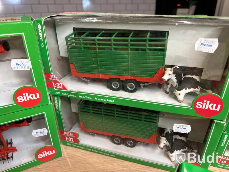 Julklappstips! Parti Revell, Airfix, Kitech och SIKU Farmer