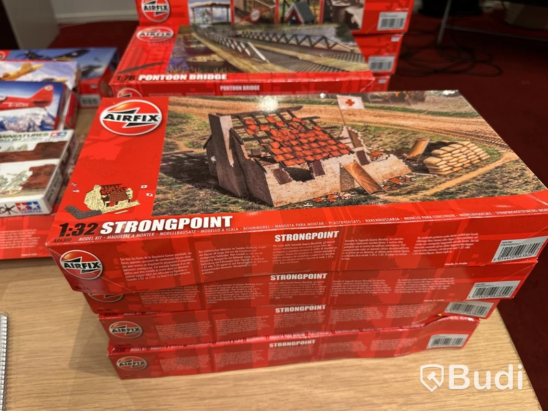 Julklappstips! Parti Revell, Airfix, Kitech och SIKU Farmer