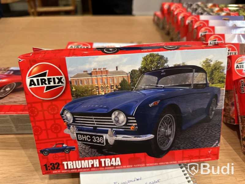 Julklappstips! Parti Revell, Airfix, Kitech och SIKU Farmer