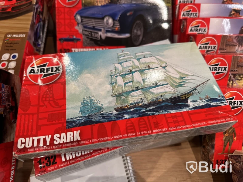 Julklappstips! Parti Revell, Airfix, Kitech och SIKU Farmer
