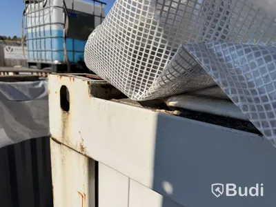20-foot office/workshop container | Repair project