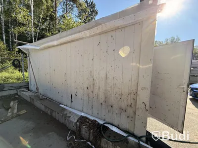 20-foot office/workshop container | Repair project