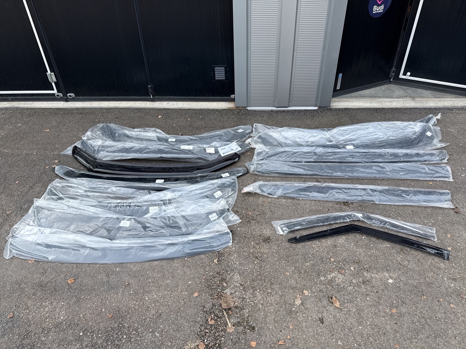 Nya huvskydd till bilar