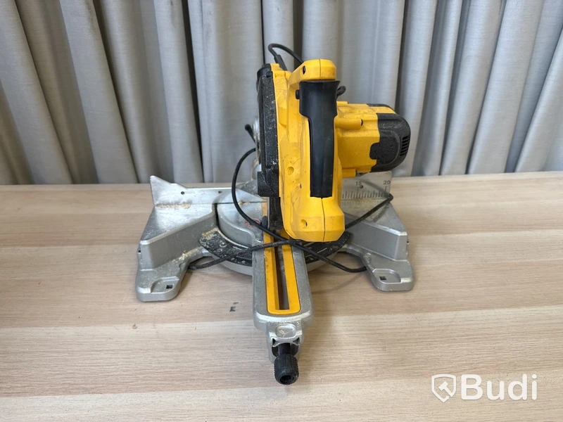 Kap- & gersåg Dewalt DWS773