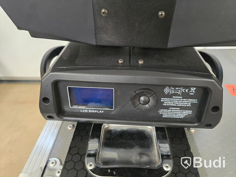 2 st. Moving Heads | LITELEES Big Eye L10 (en delvis defekt).